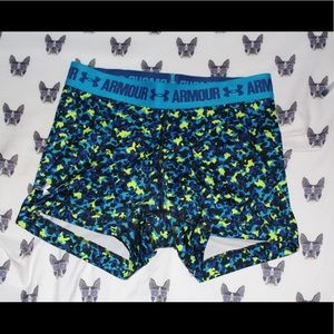 Under armour spandex shorts